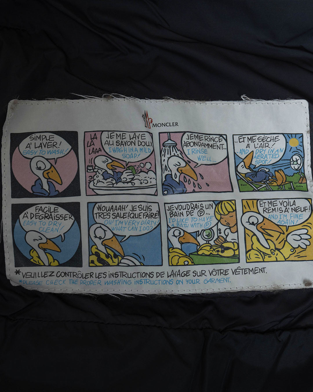 Moncler Steppjacke mit Nieten · Dunkelblau