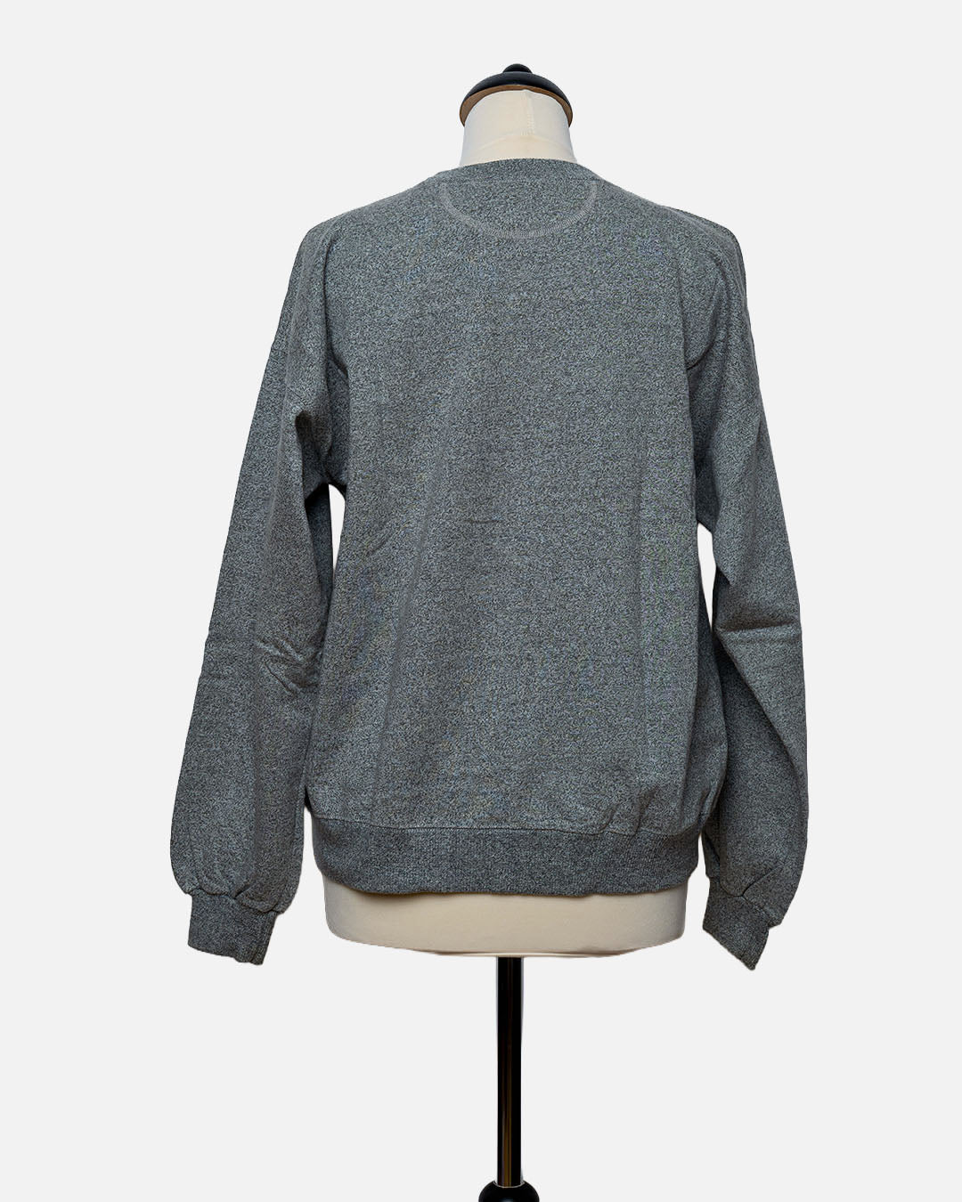 Chanel Pullover mit rotem Schriftzug · Grau meliert
