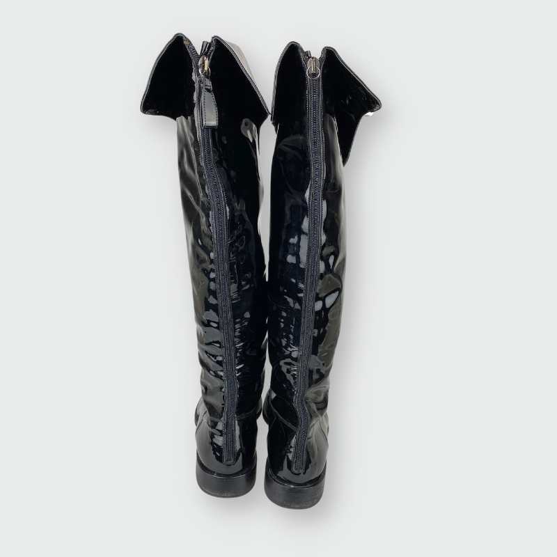 Chanel Stiefel Lackleder mit Umschlag Schwarz