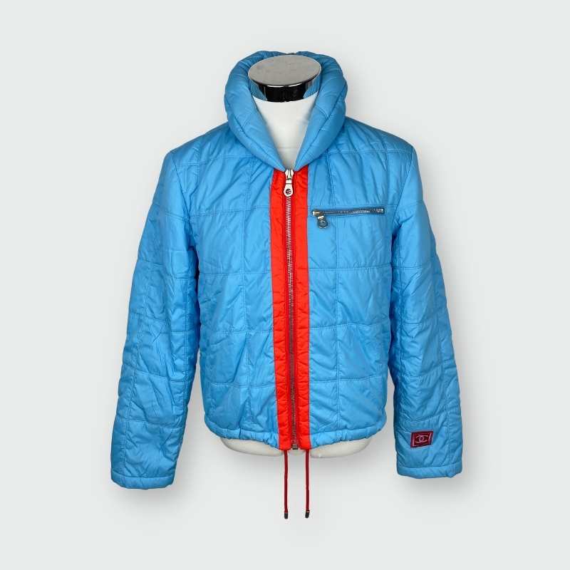 Chanel Steppjacke Blau