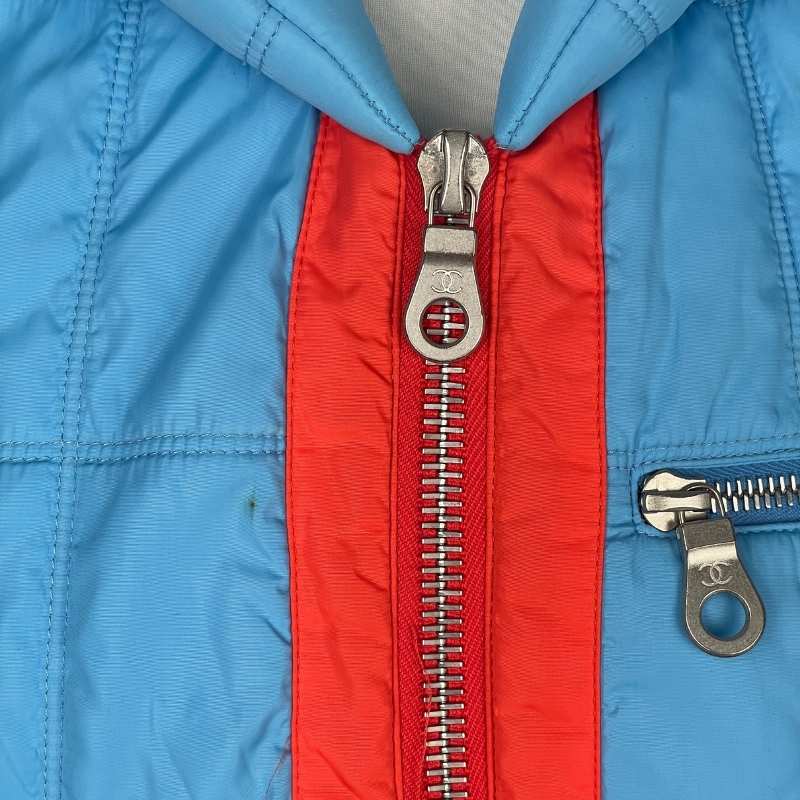Chanel Steppjacke Blau
