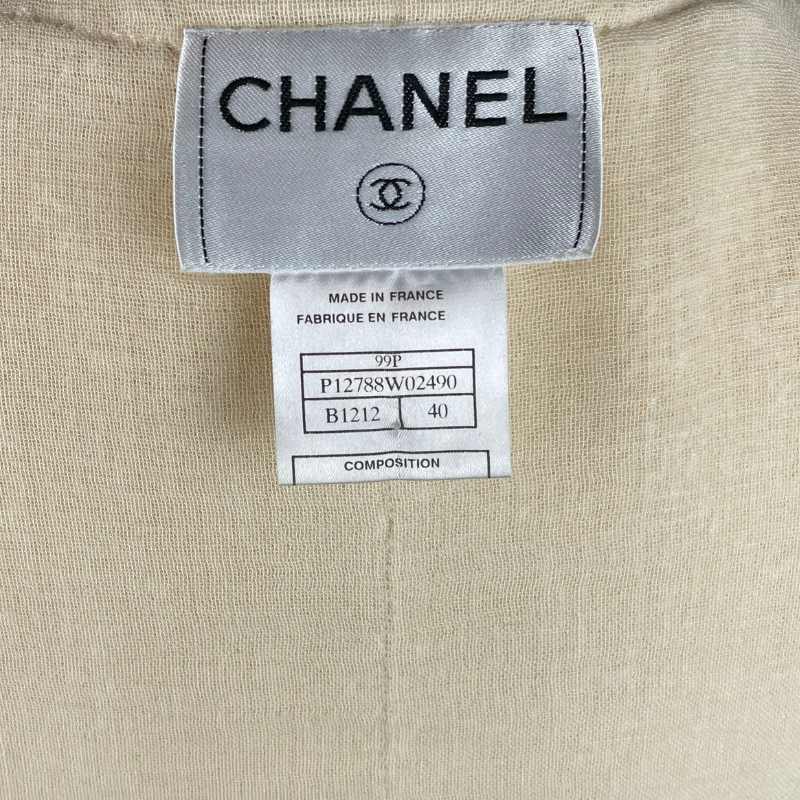 Chanel Kostüm Weiß