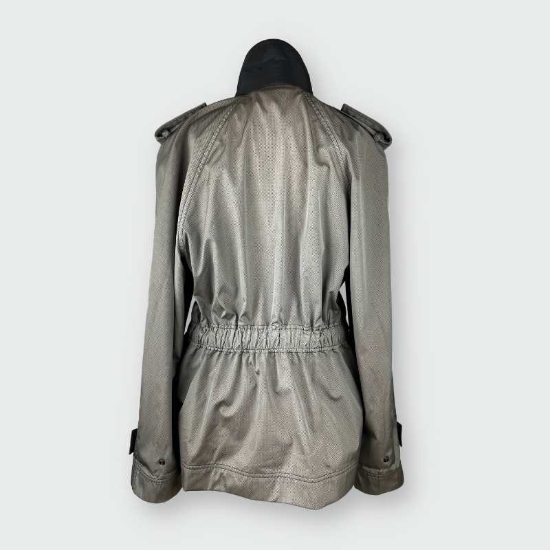Chanel Windjacke mit taillierter Raffung Grau