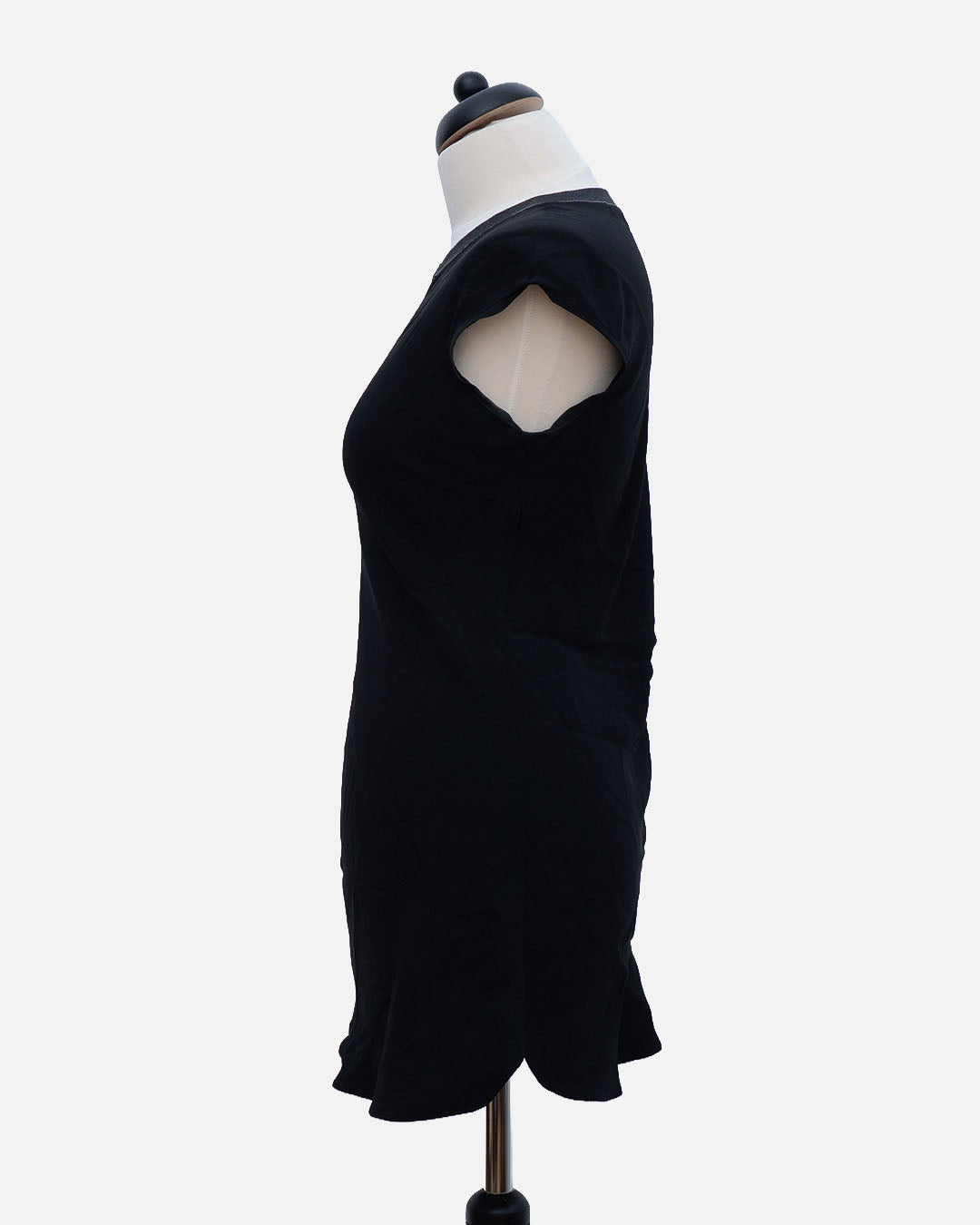 Brunello Cucinelli Seiden T-Shirt Schwarz mit grauem Kragen