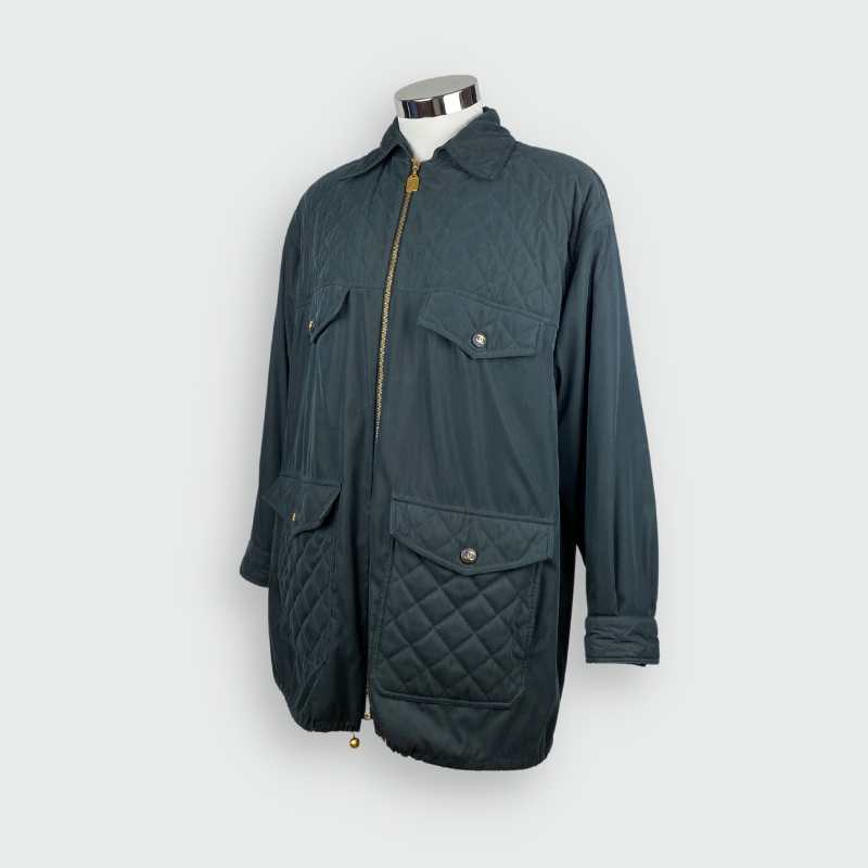 Chanel Steppjacke Schwarz