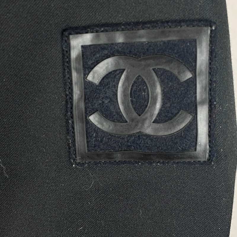 Chanel Jacke mir Reißverschlusstaschen Schwarz