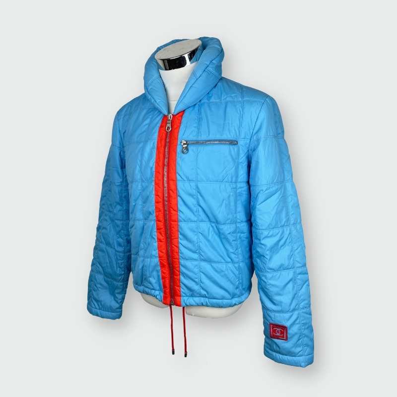 Chanel Steppjacke Blau