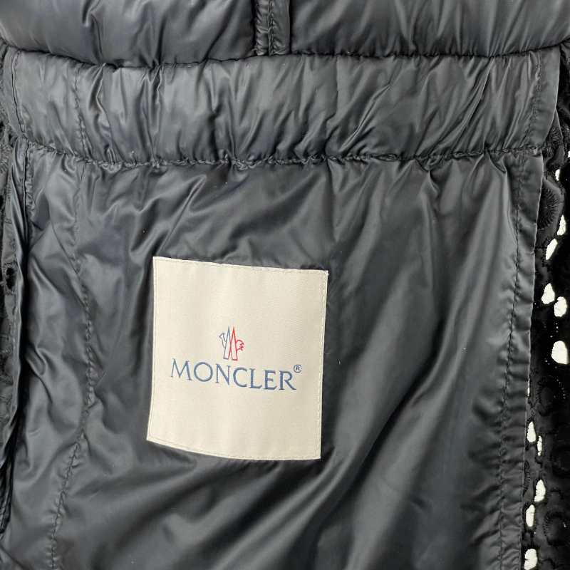Moncler Steppjacke Spitzenrock-Optik · Schwarz