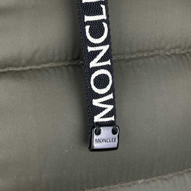 Moncler Steppmantel Grün