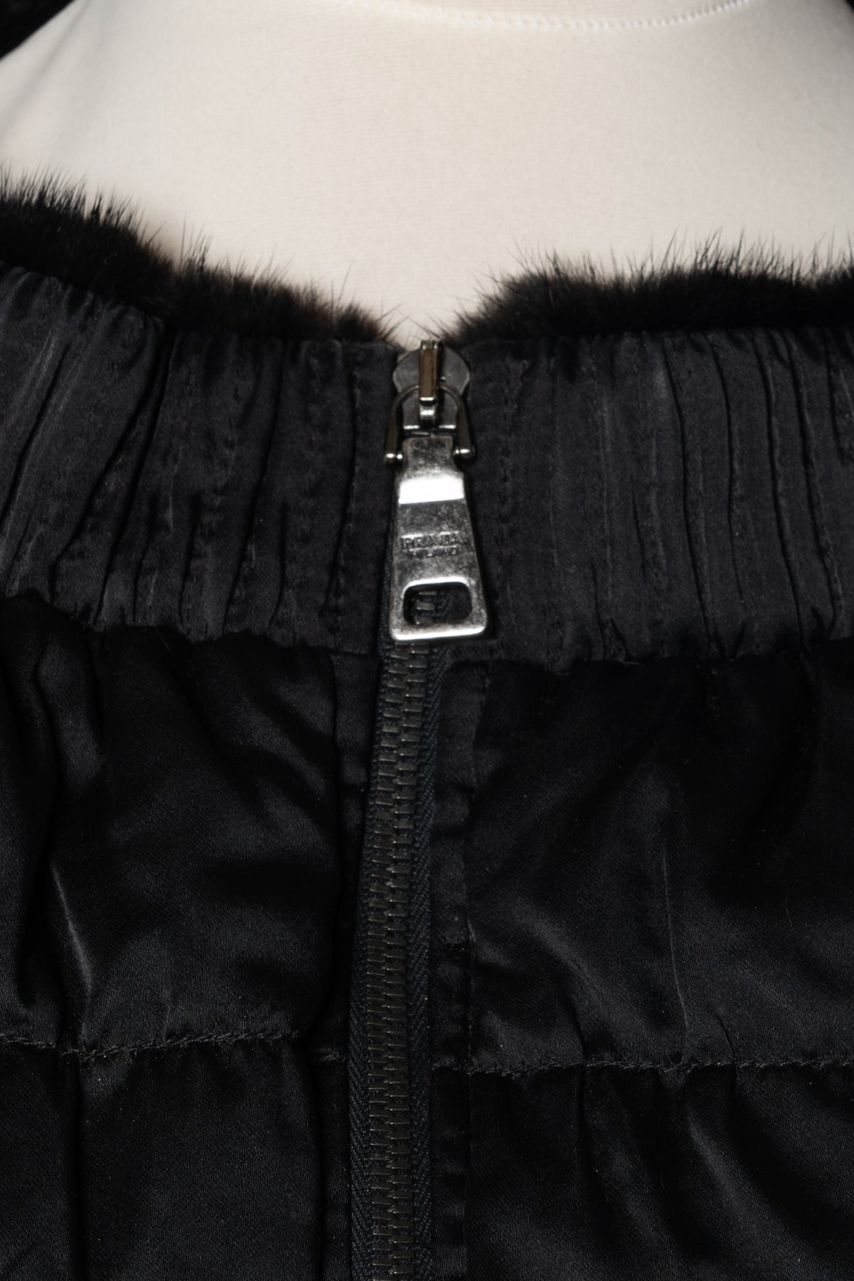 Prada Steppjacke mit Fell schwarz