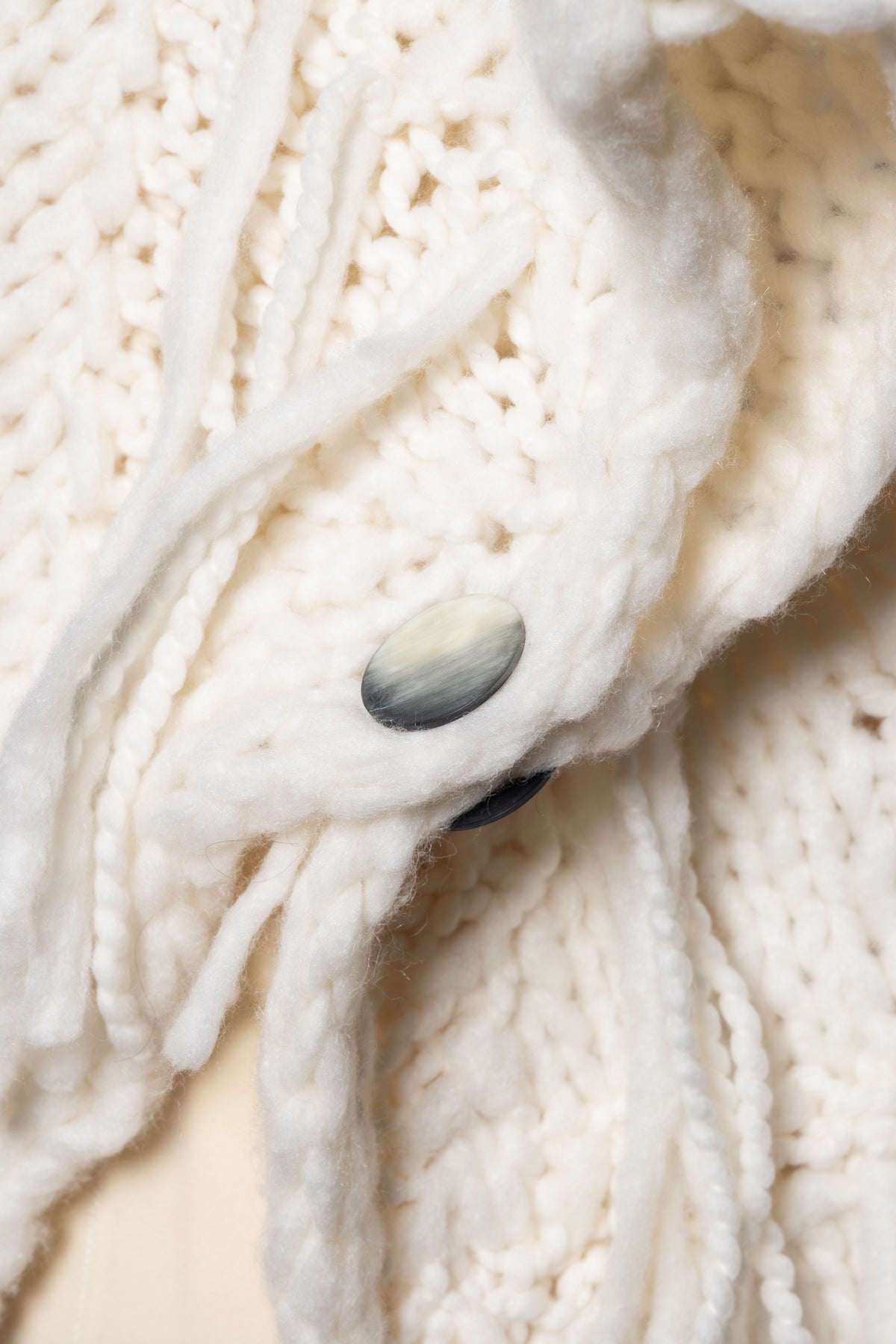 Iris von Arnim Poncho Strick Creme