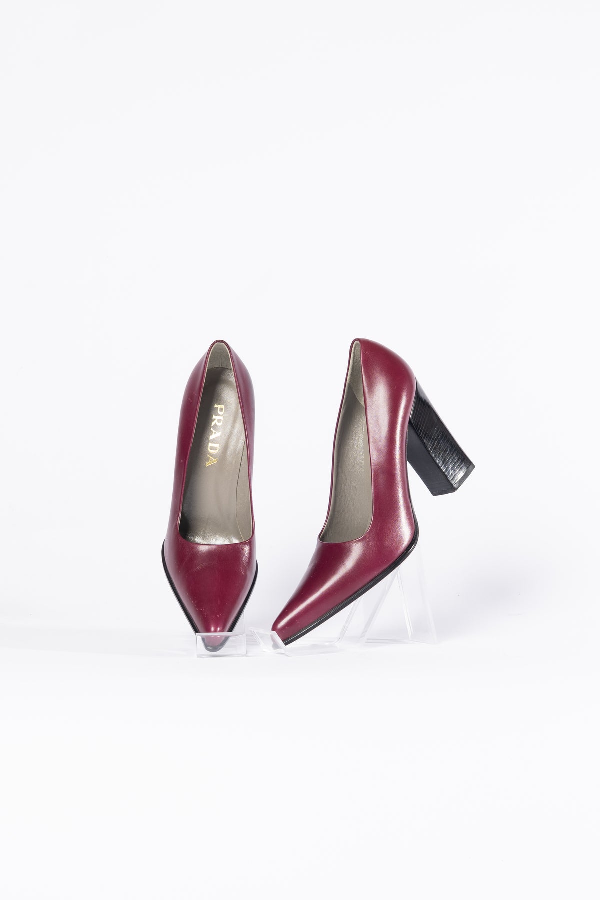 Prada Plateau Heels Spitz in Beere